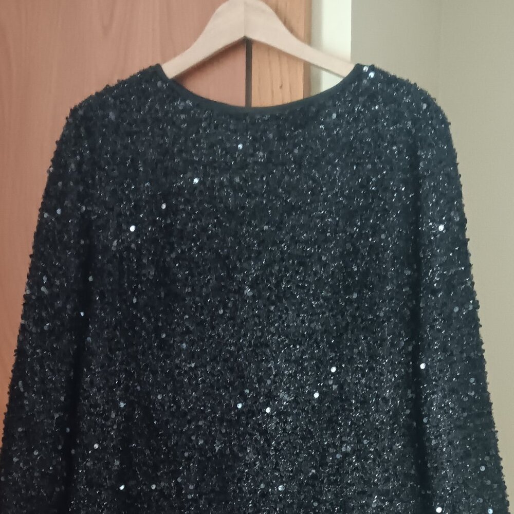 Black Sequin Dress – Elegant & Sparkly